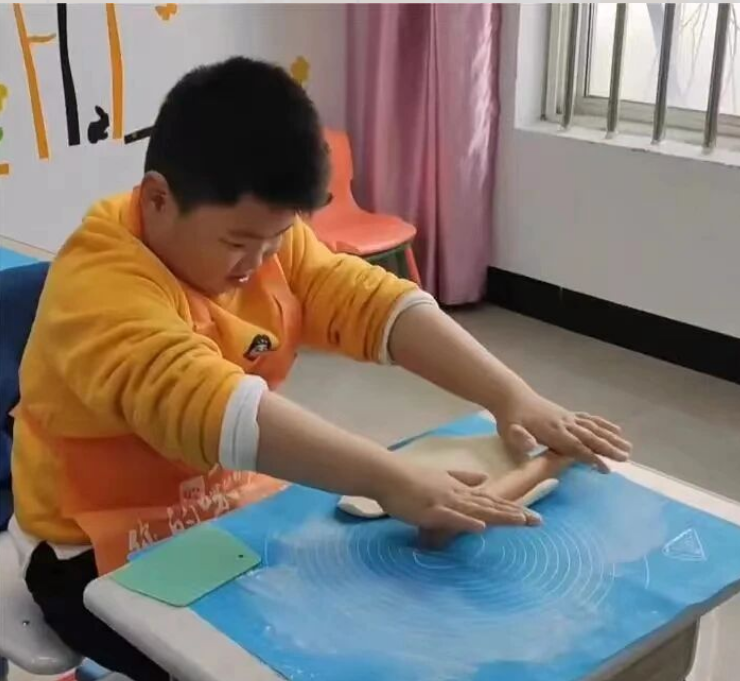 良知青少部日常班招生,名额有限 良知青少部日常班招生,名额有限
